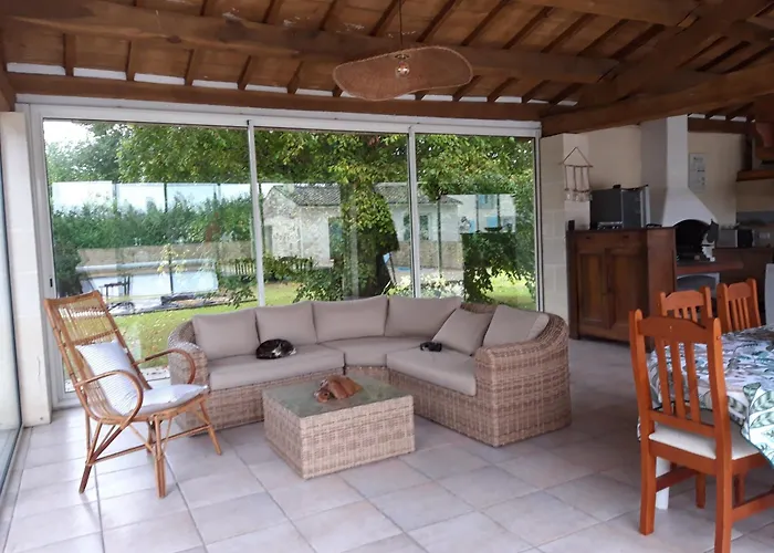 Domaine Fontcouverte ゲストハウス Fontcouverte